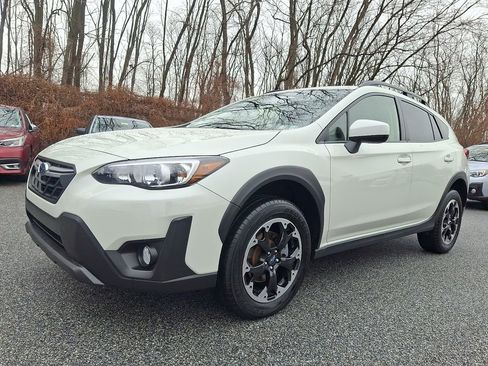 Used 2023 Subaru Crosstrek 2.0i Premium image 4