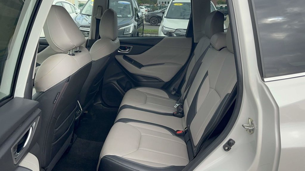 Used 2020 Subaru Forester Limited AWD/4WD image 12