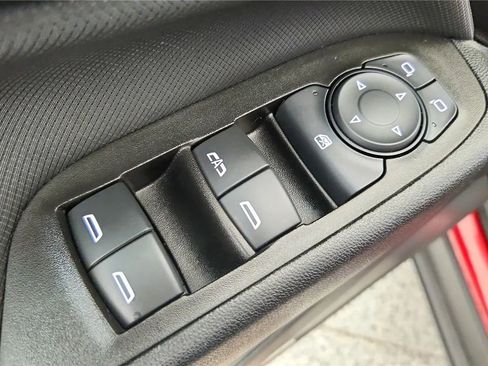 Used 2023 Chevrolet Equinox RS w/ RS Leather Package AWD/4WD image 30