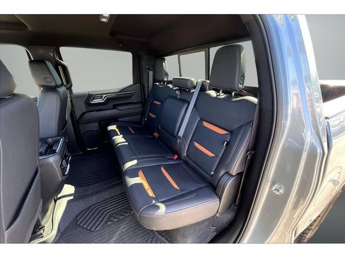 Used 2024 GMC Sierra 1500 AT4 w/ AT4 Premium Package AWD/4WD image 23