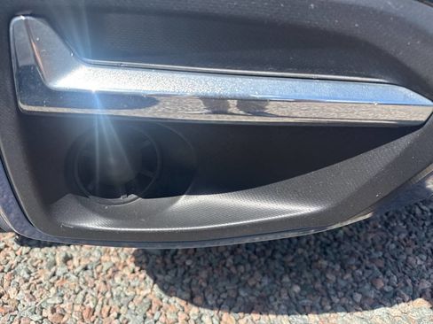 Used 2017 Subaru Forester 2.5i Premium w/ All-Weather Package image 13