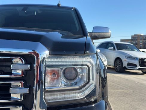 Used 2018 GMC Sierra 1500 SLT w/ SLT Premium Package image 3