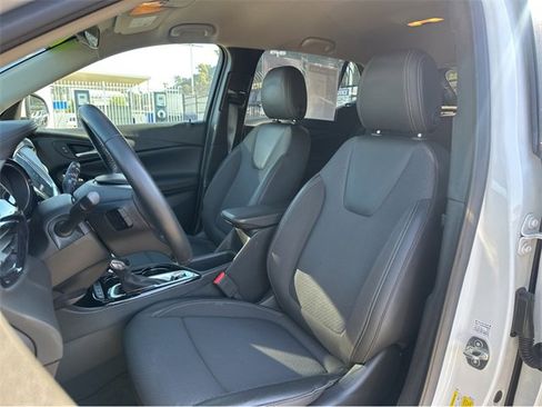 Certified 2023 Buick Encore GX Preferred w/ Cold Weather Comfort Package image 5