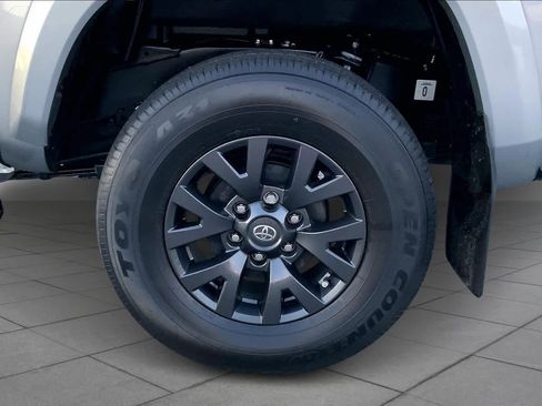 Used 2021 Toyota Tacoma SR5 image 10