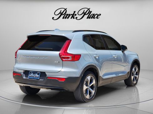 Used 2026 Volvo XC40 B5 Plus w/ Protection Package Premier AWD/4WD image 6