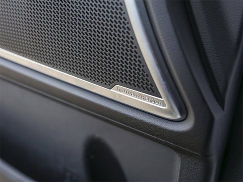 Used 2024 Kia Telluride SX image 34