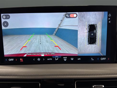 Used 2025 Lincoln Aviator AWD image 30