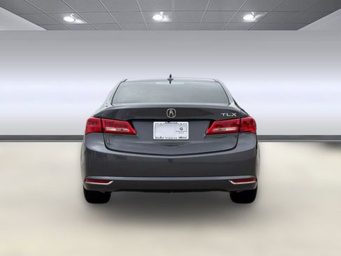 Used 2019 Acura TLX image 9