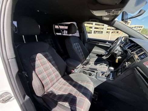 Used 2015 Volkswagen GTI S FWD image 28