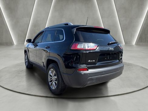 Used 2019 Jeep Cherokee Latitude Plus AWD/4WD image 5