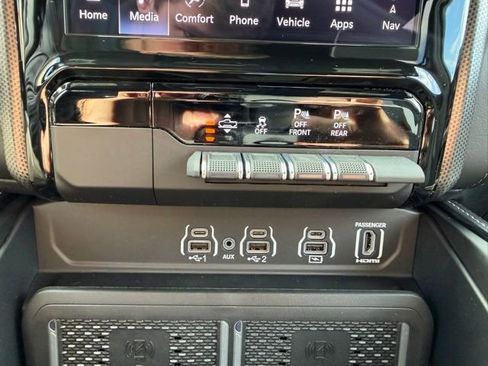 New 2026 RAM 1500 Limited AWD/4WD image 19