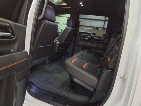 Used 2024 GMC Sierra 2500 AT4 w/ AT4 Premium Plus Package AWD/4WD image 79