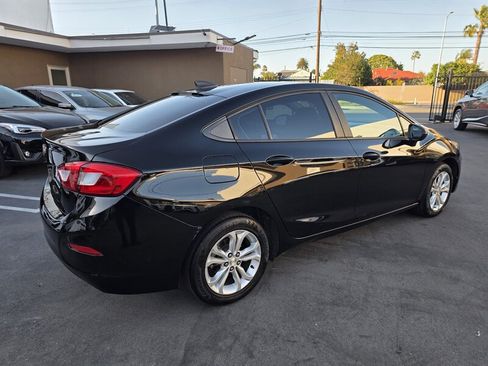 Used 2019 Chevrolet Cruze LS w/ LS Convenience Package FWD image 7