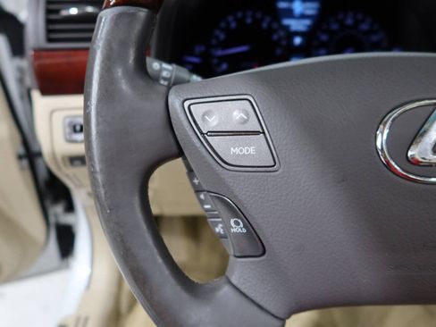 Used 2012 Lexus LS 460 w/ Comfort Pkg RWD image 33