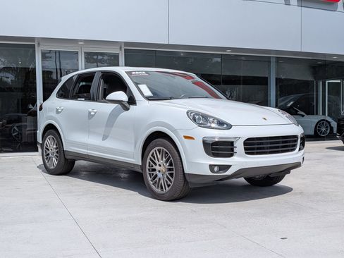 Used 2017 Porsche Cayenne Platinum Edition AWD/4WD image 7