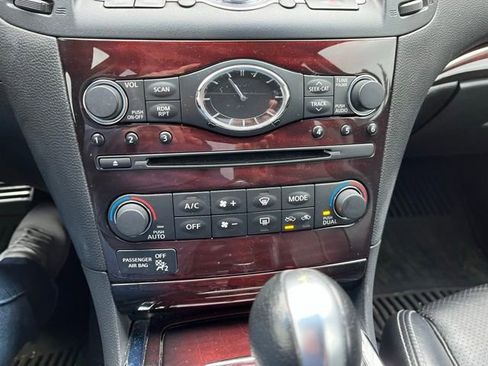 Used 2011 INFINITI G37 X Sport Appearance Edition w/ Premium Pkg image 22