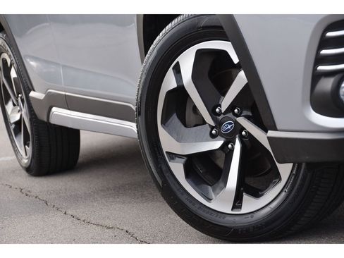 Used 2023 Subaru Forester Touring image 10