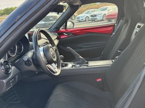 Used 2024 MAZDA MX-5 Miata Club w/ Weather Package image 7