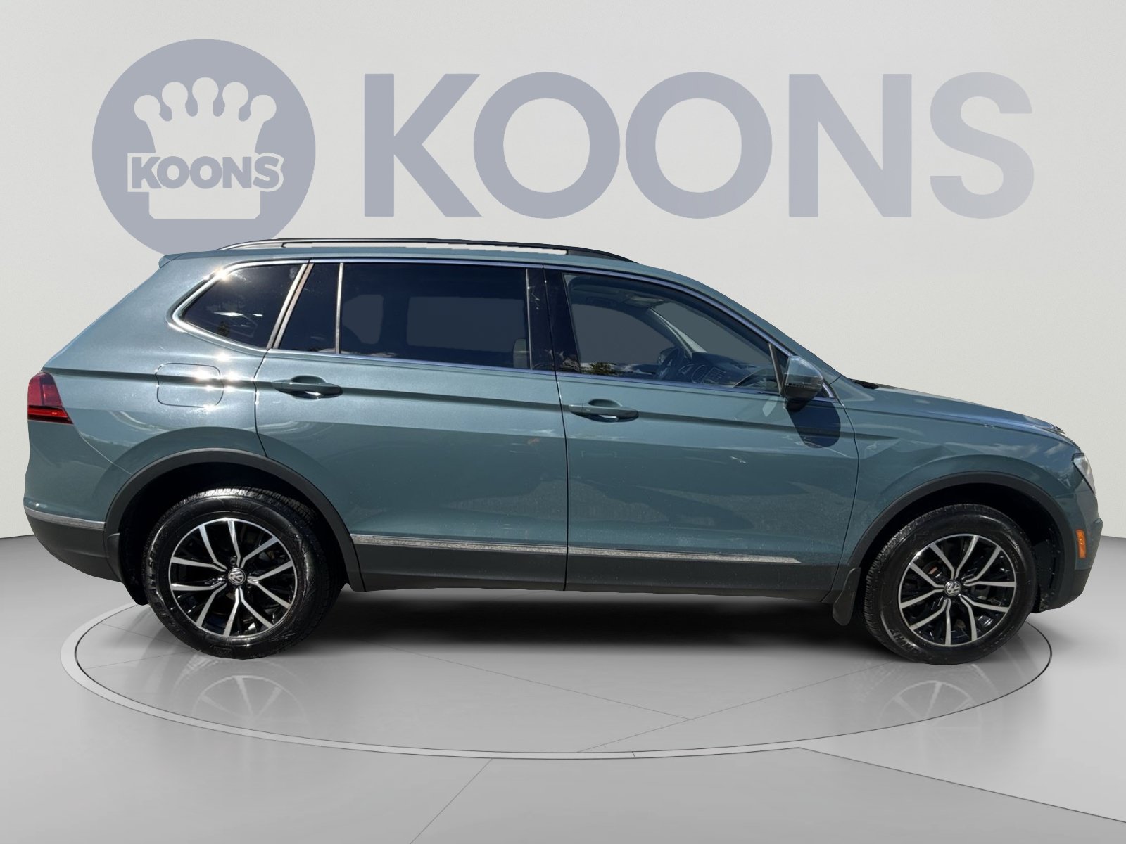 Used 2021 Volkswagen Tiguan SE AWD/4WD image 8