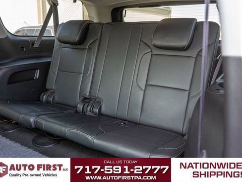 Used 2017 Chevrolet Suburban Premier image 13