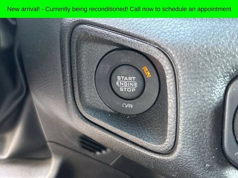 Used 2024 Jeep Wrangler Unlimited AWD/4WD image 18