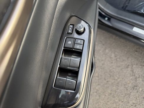 Used 2024 Toyota Crown XLE image 13