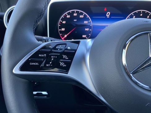 Certified 2025 Mercedes-Benz GLC 300 4MATIC image 19