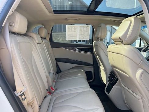 Used 2020 Lincoln Nautilus Reserve AWD/4WD image 14