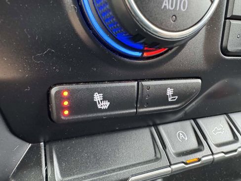 Used 2019 Chevrolet Silverado 1500 RST image 36