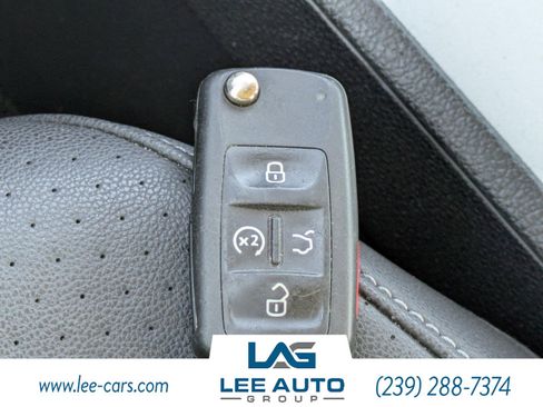 Used 2020 Volkswagen Passat 2.0T SE image 28