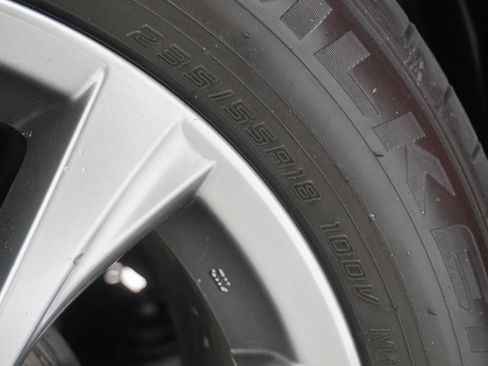 Used 2017 Toyota RAV4 Limited image 31