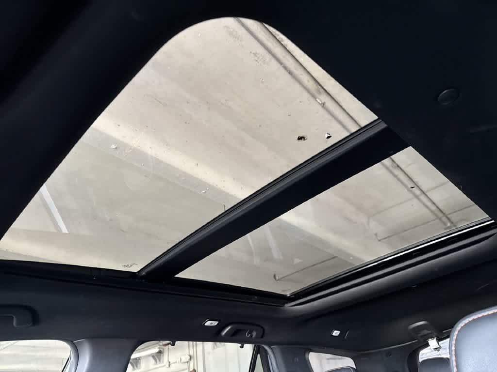 Used 2025 Honda Pilot TrailSport image 20