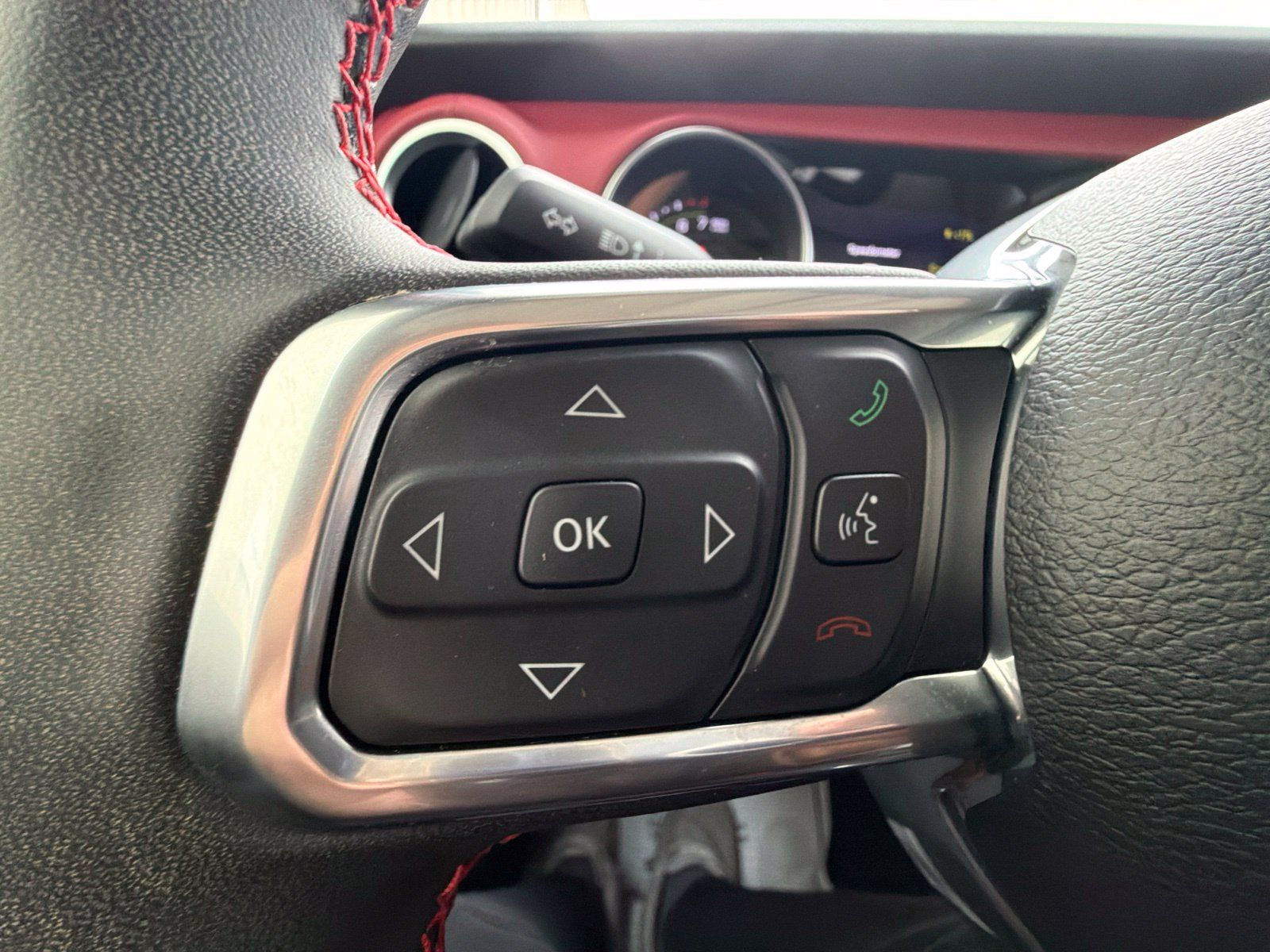 Used 2023 Jeep Wrangler Unlimited Rubicon 4xe AWD/4WD image 15