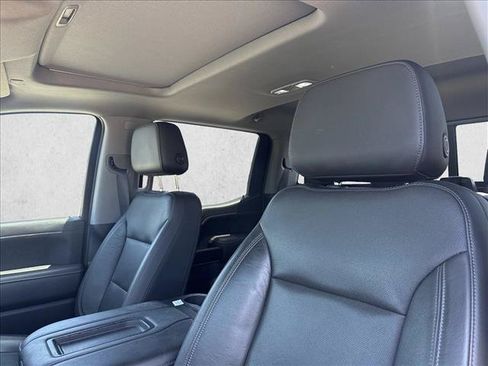 Used 2020 GMC Sierra 1500 SLT RWD image 15