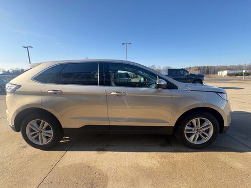 Used 2018 Ford Edge SEL w/ Equipment Group 201A image 4