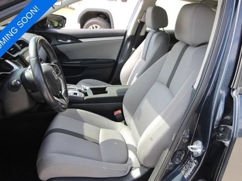 Used 2019 Honda Civic EX image 3