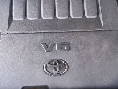 Used 2014 Toyota Highlander Limited Platinum AWD/4WD image 35