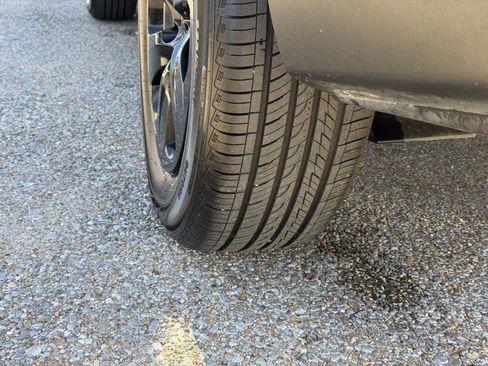 Used 2019 Toyota RAV4 LE image 13