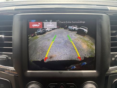 Used 2018 RAM 2500 Big Horn w/ Sport Appearance Group AWD/4WD image 32