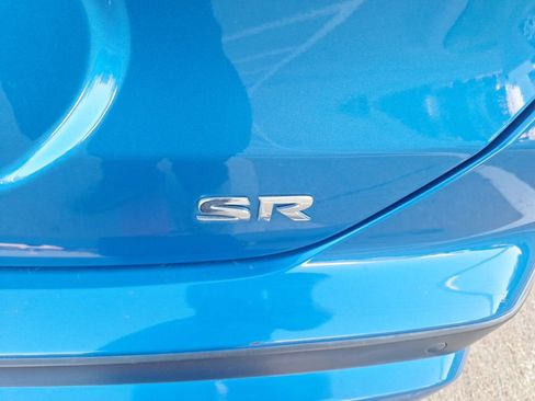 Used 2022 Nissan Kicks SR image 12