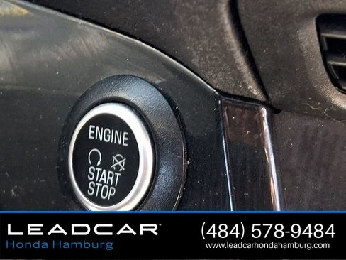 Used 2018 Ford Escape Titanium AWD/4WD image 24