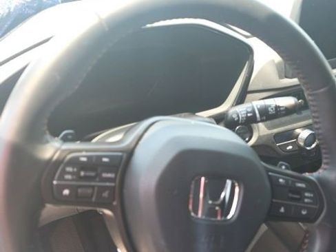 Used 2023 Honda CR-V Sport image 13