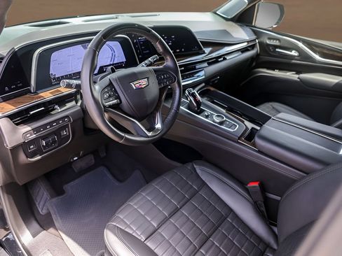 Certified 2024 Cadillac Escalade Sport Platinum w/ LPO, ONYX Package AWD/4WD image 10