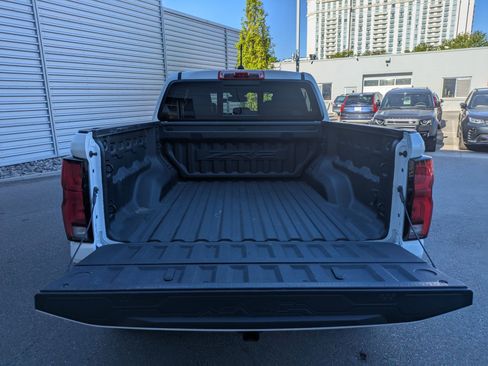 Used 2024 Chevrolet Colorado ZR2 w/ ZR2 Convenience Package III AWD/4WD image 31