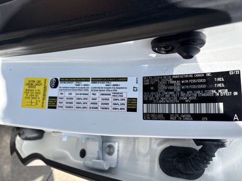 Used 2022 Lexus RX 450h AWD w/ Luxury Package image 35