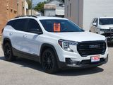 Used 2023 GMC Terrain SLE w/ Driver Convenience Package image 3