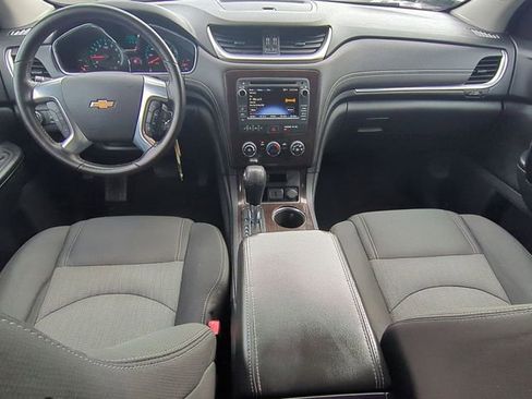 Used 2015 Chevrolet Traverse LT image 19