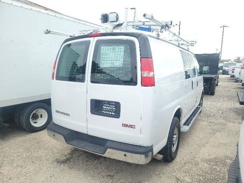 Used 2016 GMC Savana 2500 RWD image 5
