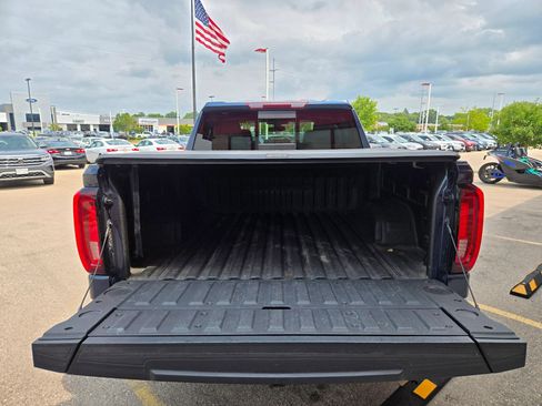 Used 2022 GMC Sierra 1500 Denali w/ Denali Premium Package AWD/4WD image 7