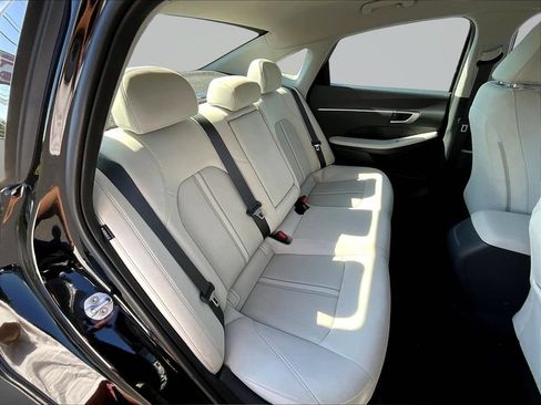 Certified 2024 Hyundai Sonata SEL FWD image 24
